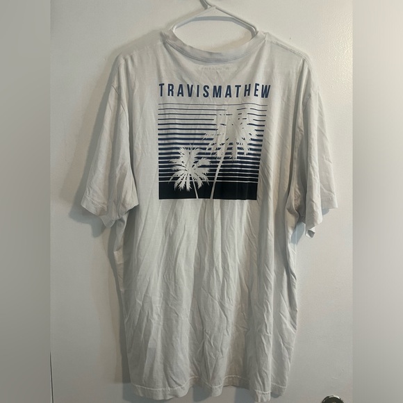 Travis Mathew t-shirt size 2XL - Picture 2 of 2